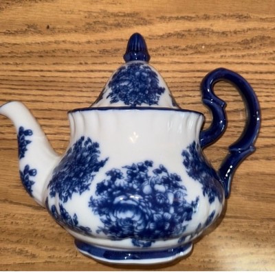 Porcelain Blue White Floral Teapot with Lid Glazed Traditional Round