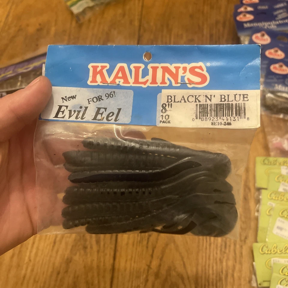 Kalin’s Evil Eel 8” Curly Tail paquete de 10 NOS 1996 negro y azul Foto 2 de 4