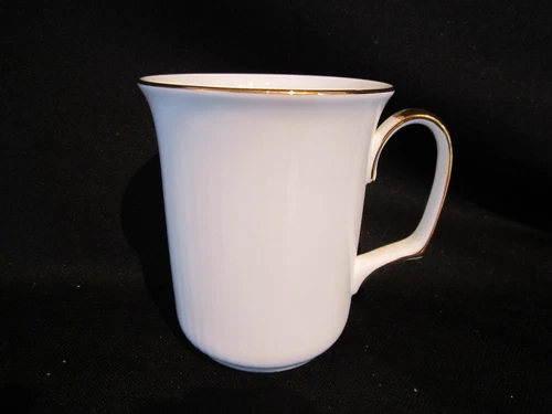 Royal Albert Val D'or Bristol Coffee Mug Bone China Made in England