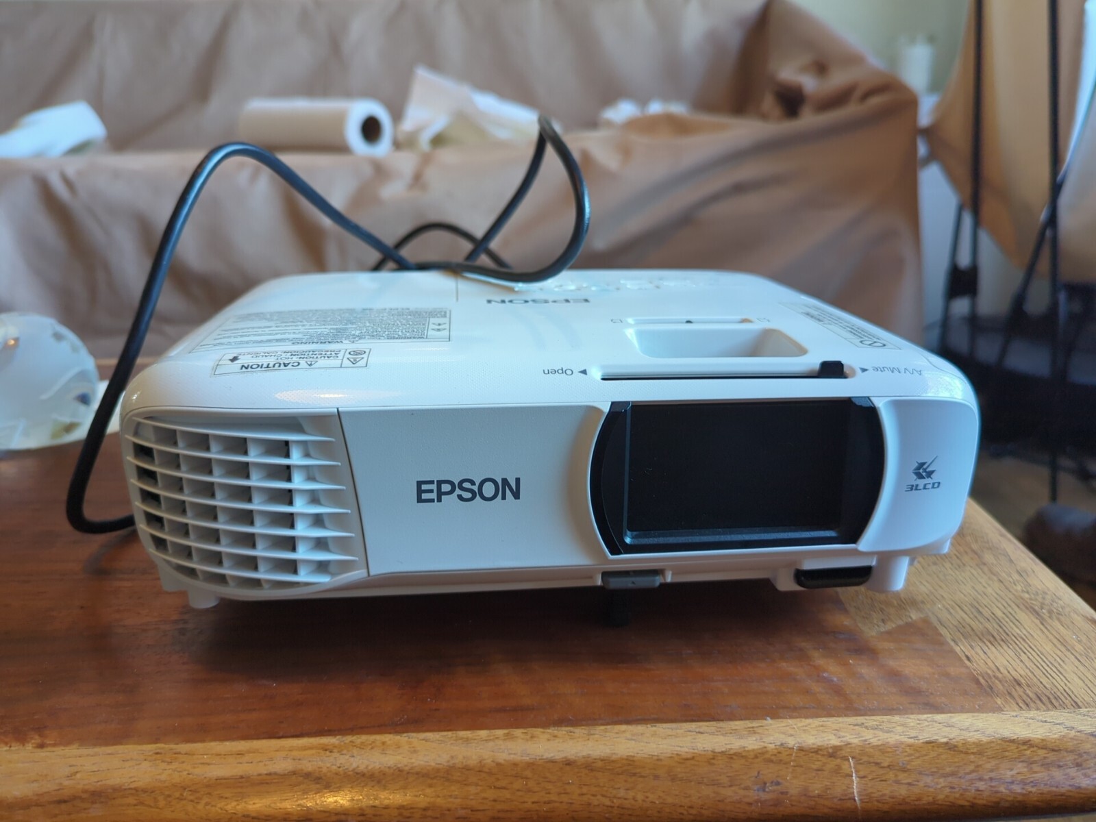 Epson Home Cinema 1060 1080p Full HD 3LCD Home Theater Projector