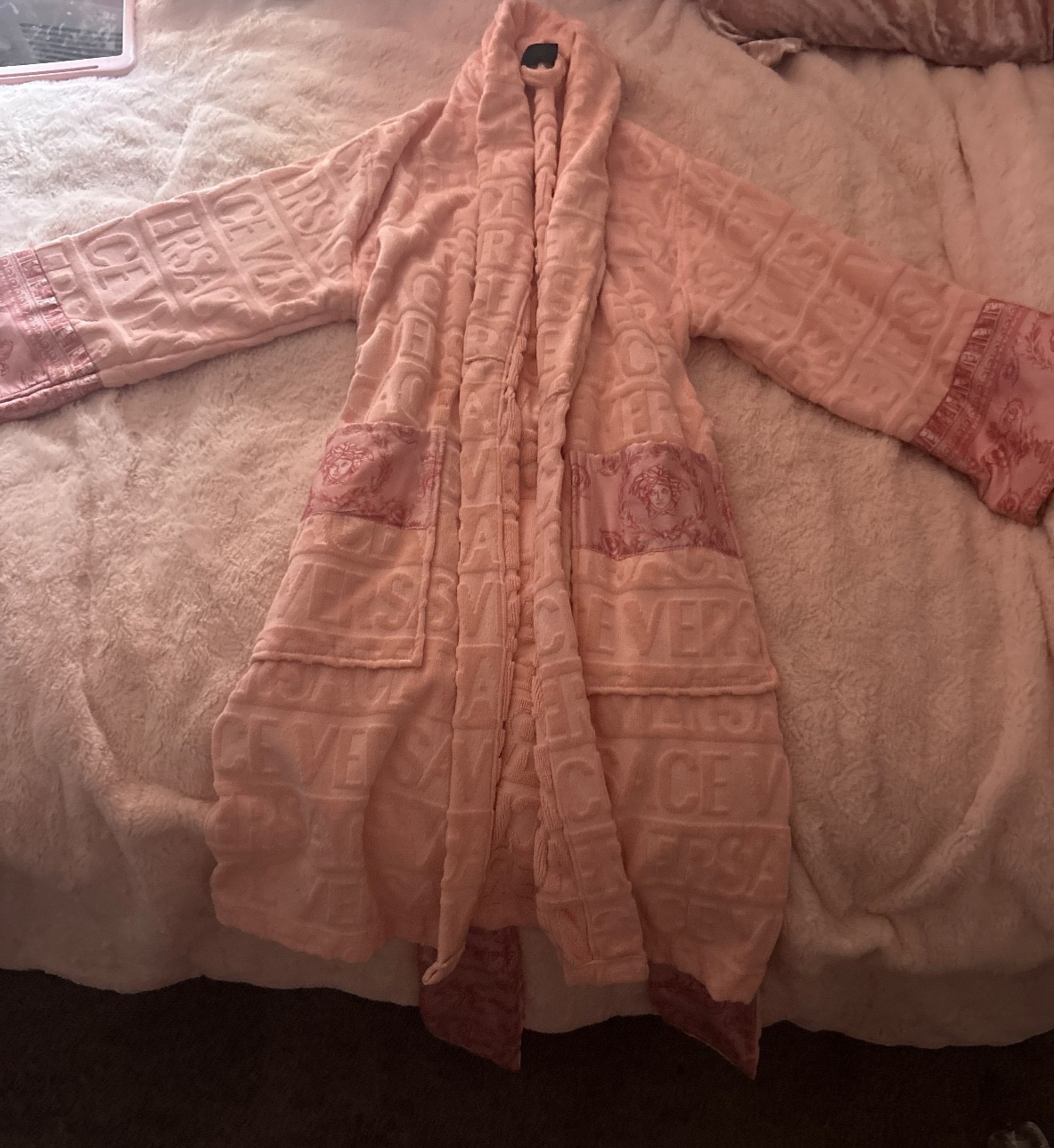 Women’s Versace robe light pink size small still in box and wrapping