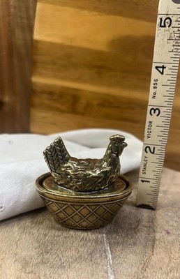 Brass Hen on Nest HON Chicken Open Salt Cellar with Lid, Oval Lattice Pattern