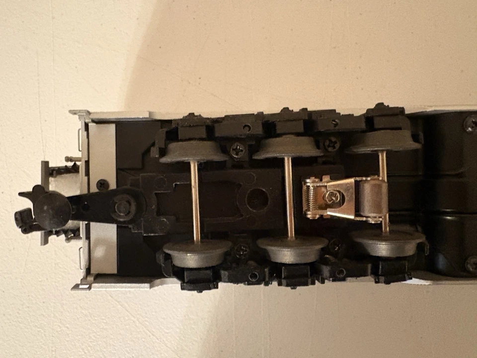 (NIB) MTH 70' обтекаемый ребристый RPO и Vista Pass. Автомобили No 20-67207 и 20-68207 - Изображение 3 из 4