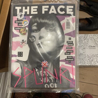 The Face Magazine Issue 44 September 2000 - Unopened Fashion Special With Badges