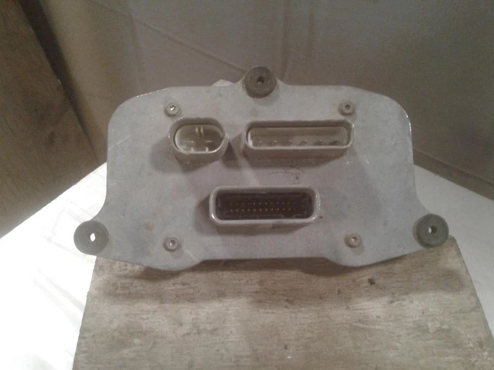 Módulo de control ABS usado se adapta a: Chevrolet Beretta 1994 ABS firewall central grado A Foto 2 de 4