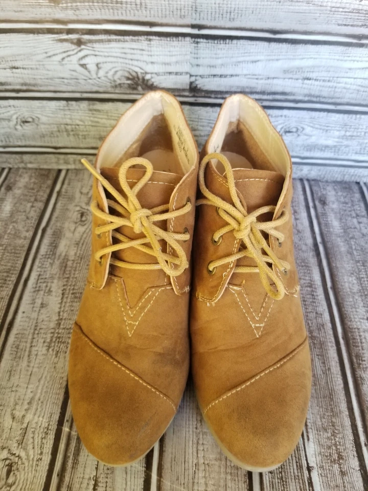 Bamboo Paddy01 Botín Chukka Shotie de cuña baja para mujer con cordones talla 9 Foto 2 de 4