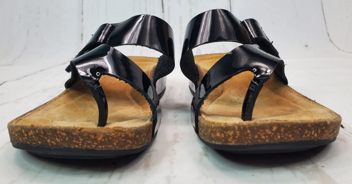 CLARKS Artisan Perri Coast BLACK Gloss Cork Thong Sandals Women
