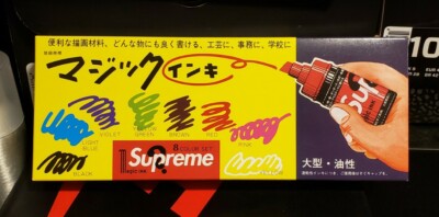 アクセサリー Supreme / Magic Ink Markers(Set of 8) Supreme Magic Ink Markers (Set of 8) (SS22) - $48