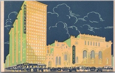 c1930s New York City Postcard THE ROXY THEATRE 7th Ave & 50th / Artist's Street