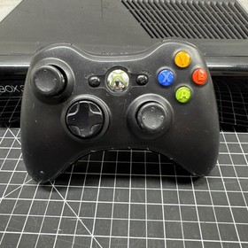 Microsoft Xbox 360 S 250GB Console Gaming System Glossy Black 1439 E3