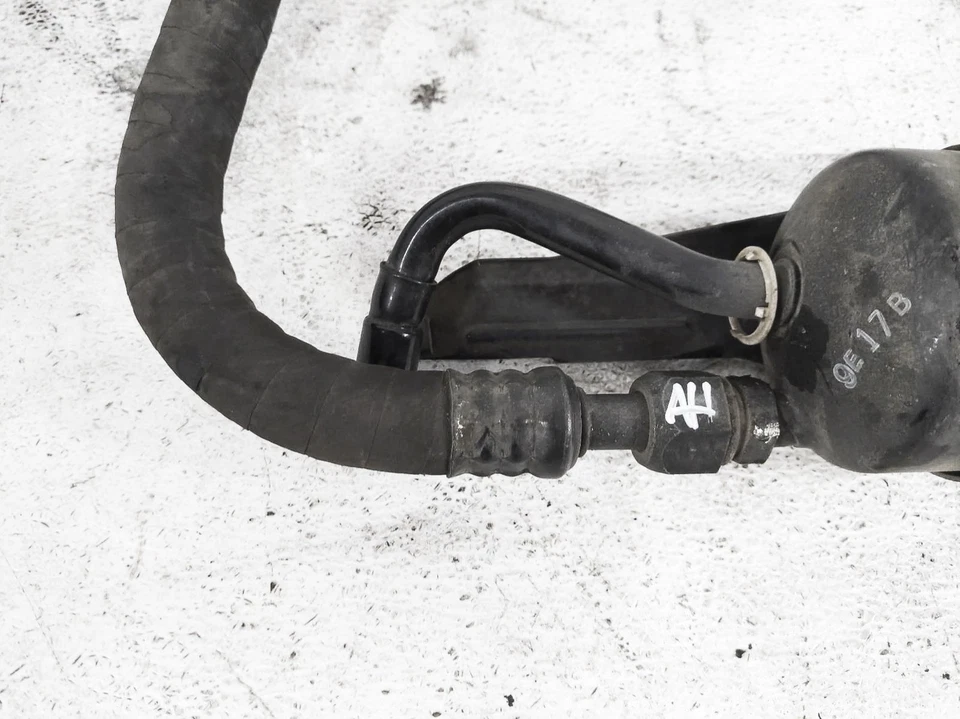 1998-2004 Volvo V70 A/C Drier / Accumulator - 9187629 - Image 3 of 4