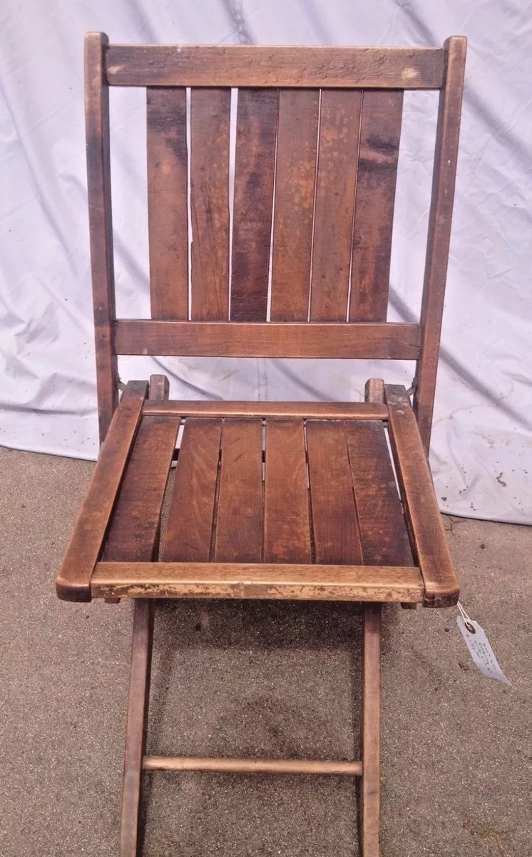 Sturdy wooden folding chairs hot sale