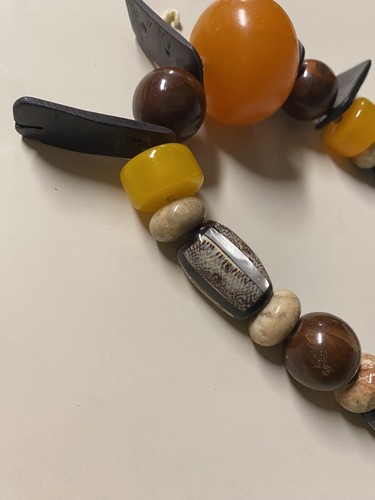 Collana vintage stile Tiki arancione bruciato conchiglia marrone stile tribale cucina anni 60 70 - Foto 4 di 6