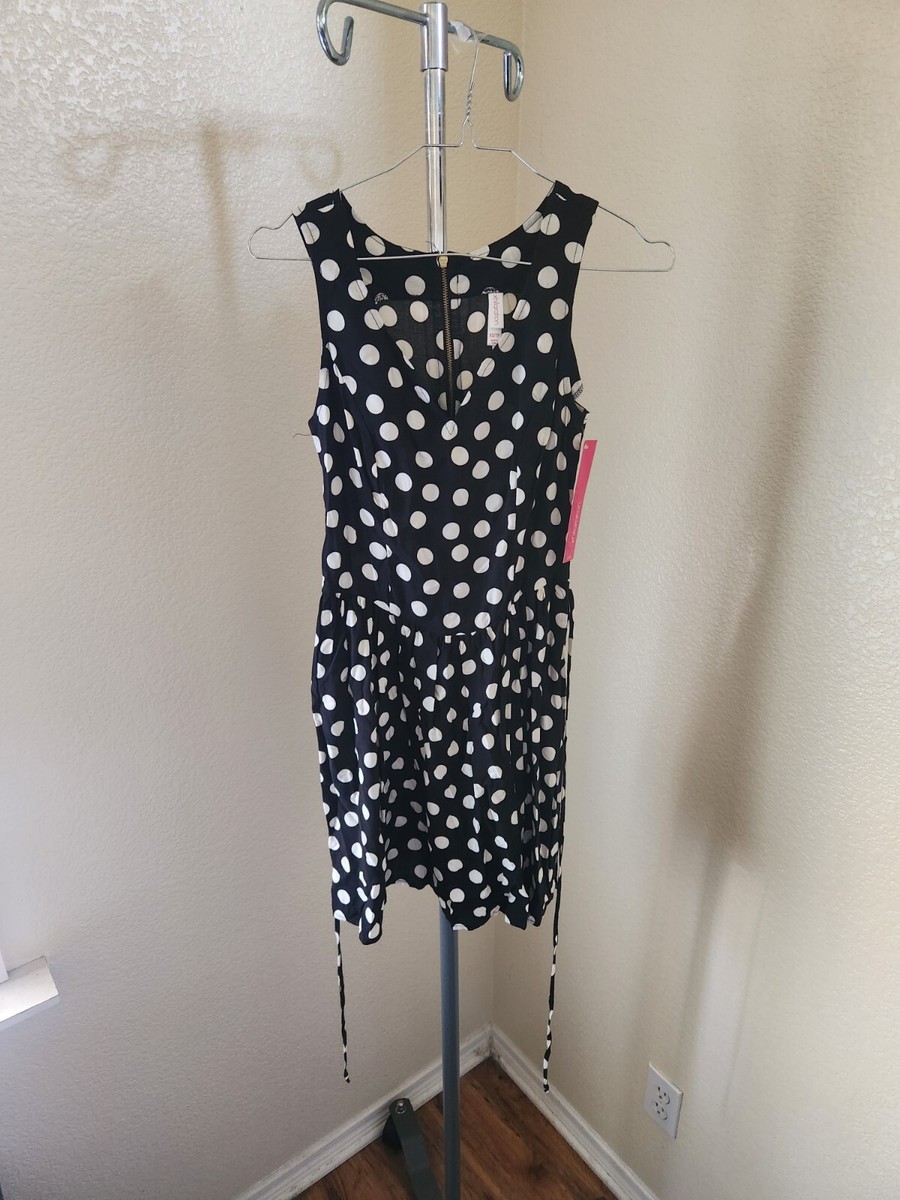 xhilaration black dress Xhilaration Size S Black & White Geometric Short Sleeve Tunic Dress, E –  The Sequel Shop main image 0