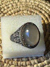 PRE-OWNED MIDDLE EASTERN ISLAMIC SILVER RING WITH LARGE AGATE STONE