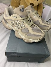 New Balance 9060 Sneakers Shoes Womens Size 7.5 - MEns Size 5.5 