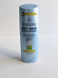 jergens wet skin moisturizer discontinued