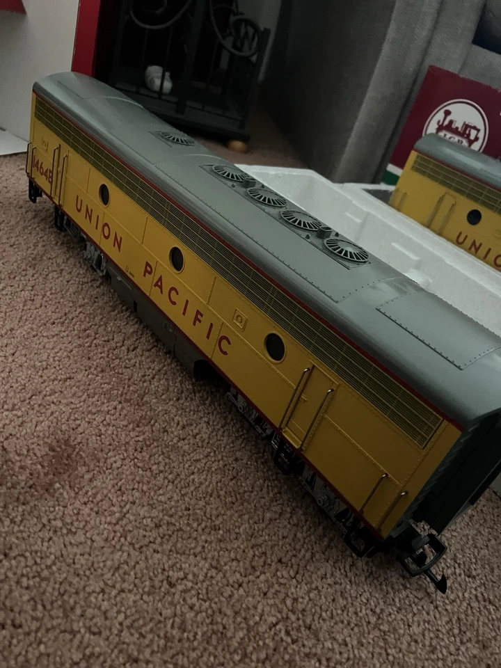 LGB 23570 23582 F7 AB G Scale Union Pacific Diesel Locomotives w/ Sound C7/EX - Image 4 of 4