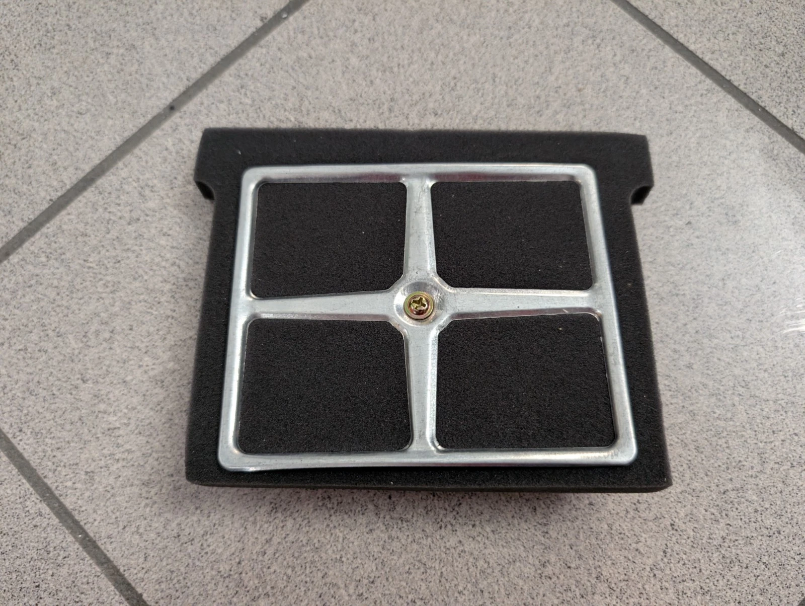 DESCRIZIONE DELL'IMMAGINE