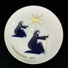 Vtg KPM Porcelain Plate WEIHNACHTEN 1975 NATIVITY SHEPHERDS Wall White Blue Gold