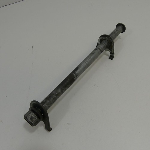 Suzuki GS 500 E GM51B Hinterachse hinten 31446