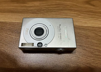 Canon IXUS 70 SD1000 7.1MP 3X Optical CCD Vintage Digital Camera Silver