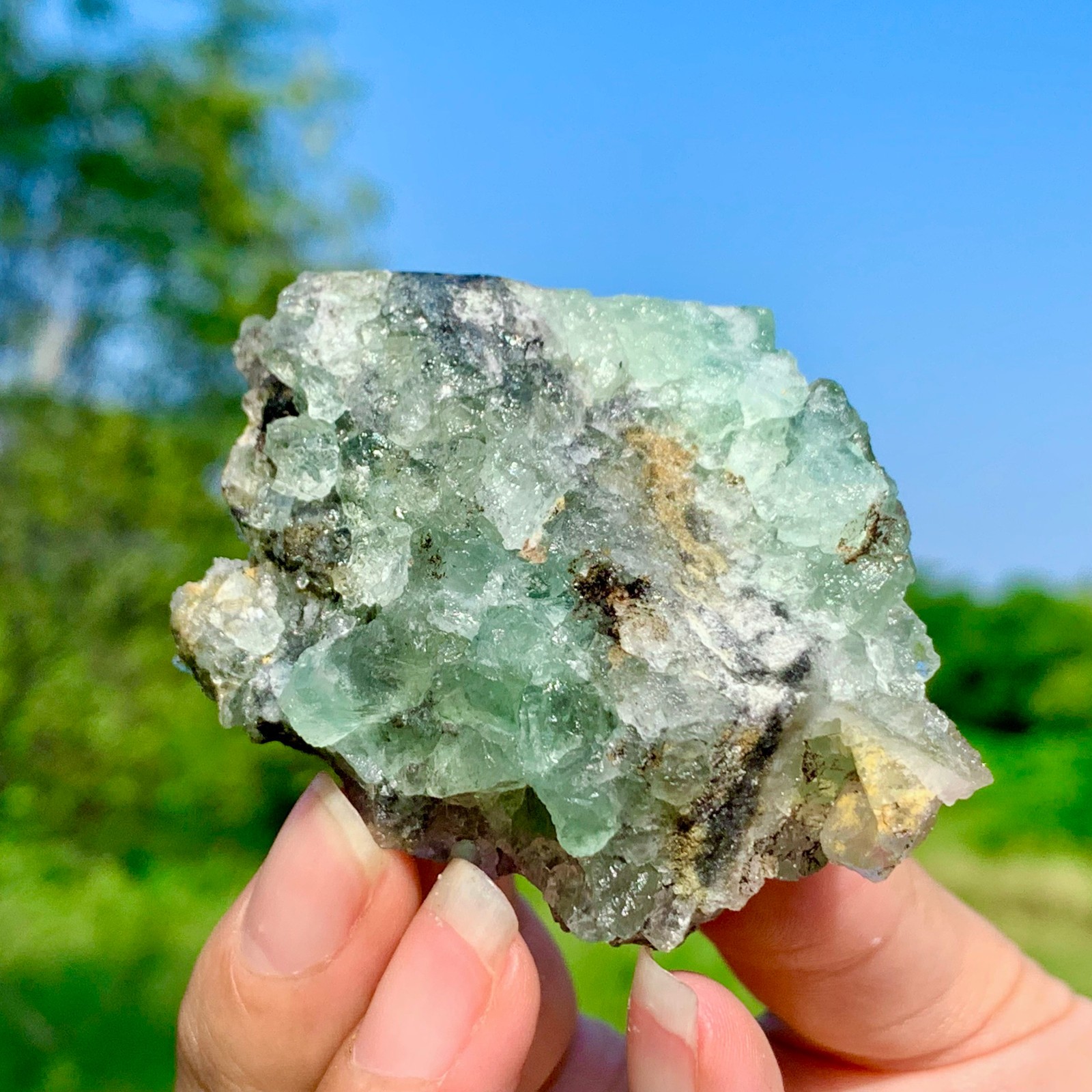 114G Rare transparent green cubic fluorite mineral crystal sample/China