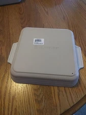 NWT, Le Creuset Meringue 23 cm, 9"x9" Square Stoneware/Enamel Pan-Dish/Bakeware