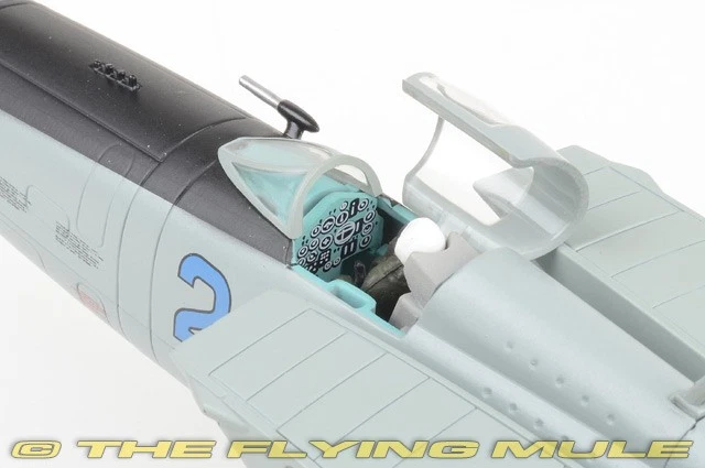 Hobby Master 1: 72 米格-25PDS Foxbat-E 苏联空军 146th GFAR 蓝色 20 — 第 3/4 张图片