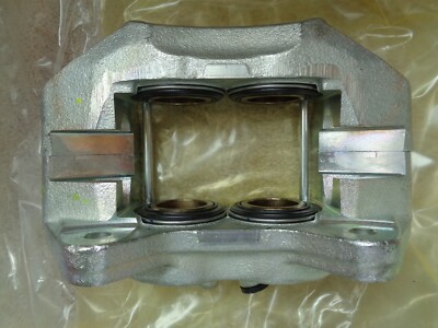 477300K061 Genuine Toyota Cylinder ASSY Front Disc Brake RH 47730