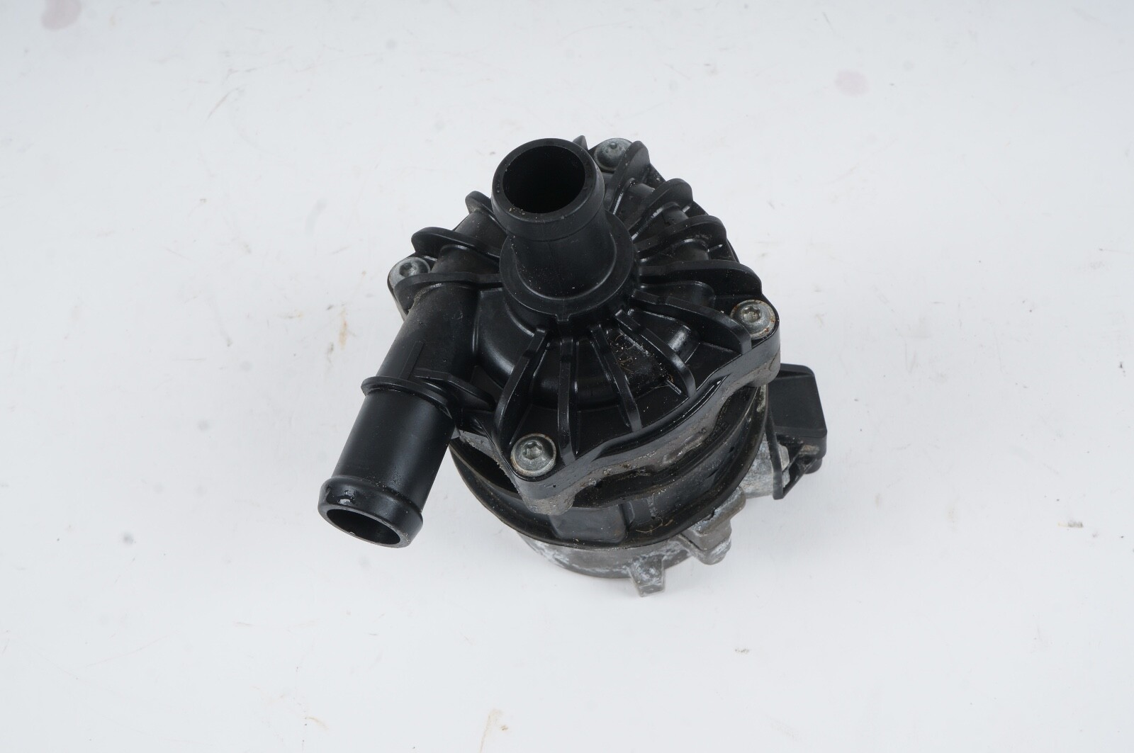 2010-20 Audi Bentley A6, A7 Auxiliary Water Pump OEM 8K0965567