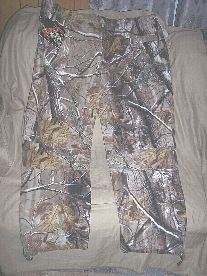 2X Camo Pants Windproof Scentlok Realtree AP Camo Hunting Pants Camo Pants $160 - Image 3 of 4