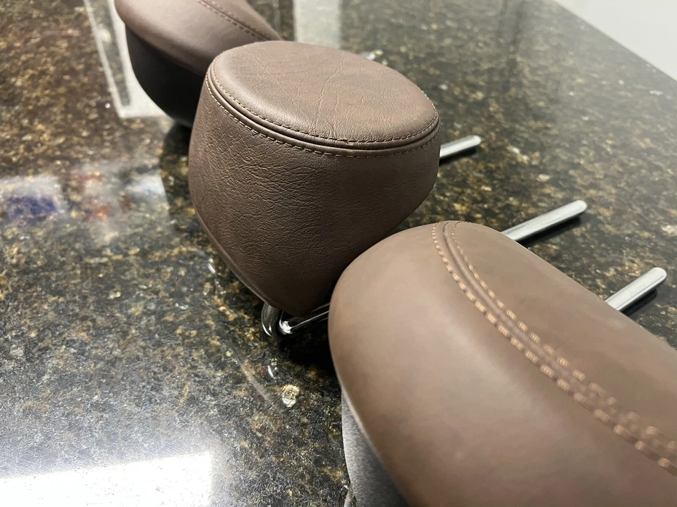 FIAT 500X 2016-2017 JUEGO REPOSACABEZAS TRASERO IZQUIERDO CENTRO CUERO MARRÓN Foto 4 de 4