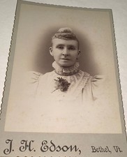 Antique Victorian American Beautiful Woman Fashion Bethel VT Cabinet Card Photo!