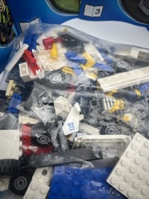 60049 LEGO&reg; City Police Helecopter Transporter (98% complete w/ Instructions)