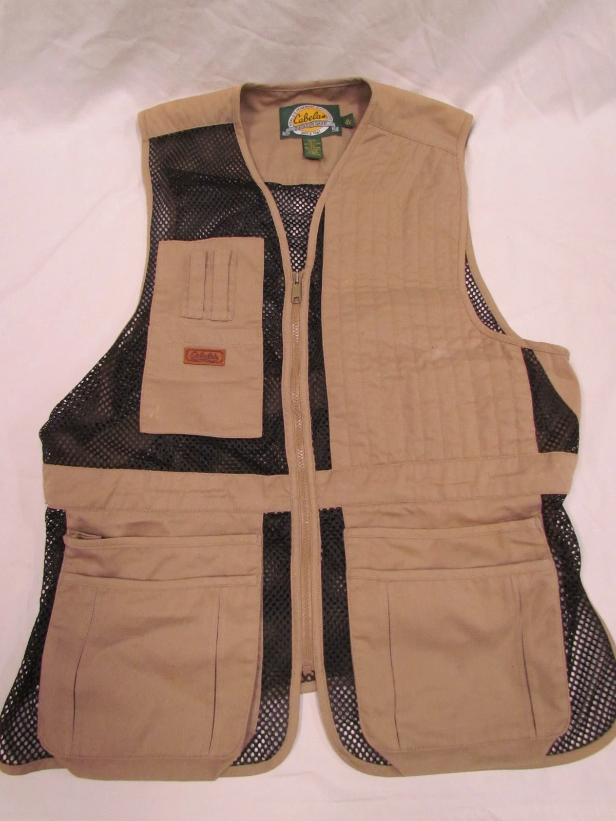 Cabela’s Men’s Hunting Fishing Sportsman Vest Outdoor Gear Mesh Size XL EUC!