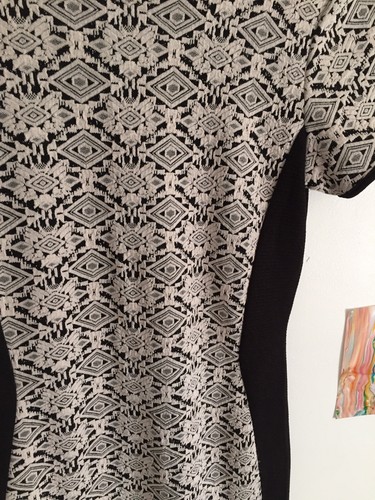 River Island Bodycon Short Sleeve Dress Beige & Black Aztec Textured Pattern - Picture 2 of 4