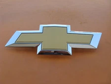 2016-2018 CHEVY SILVERADO FRONT GRILLE EMBLEM BADGE LOGO SIGN 16 17 18 A30298