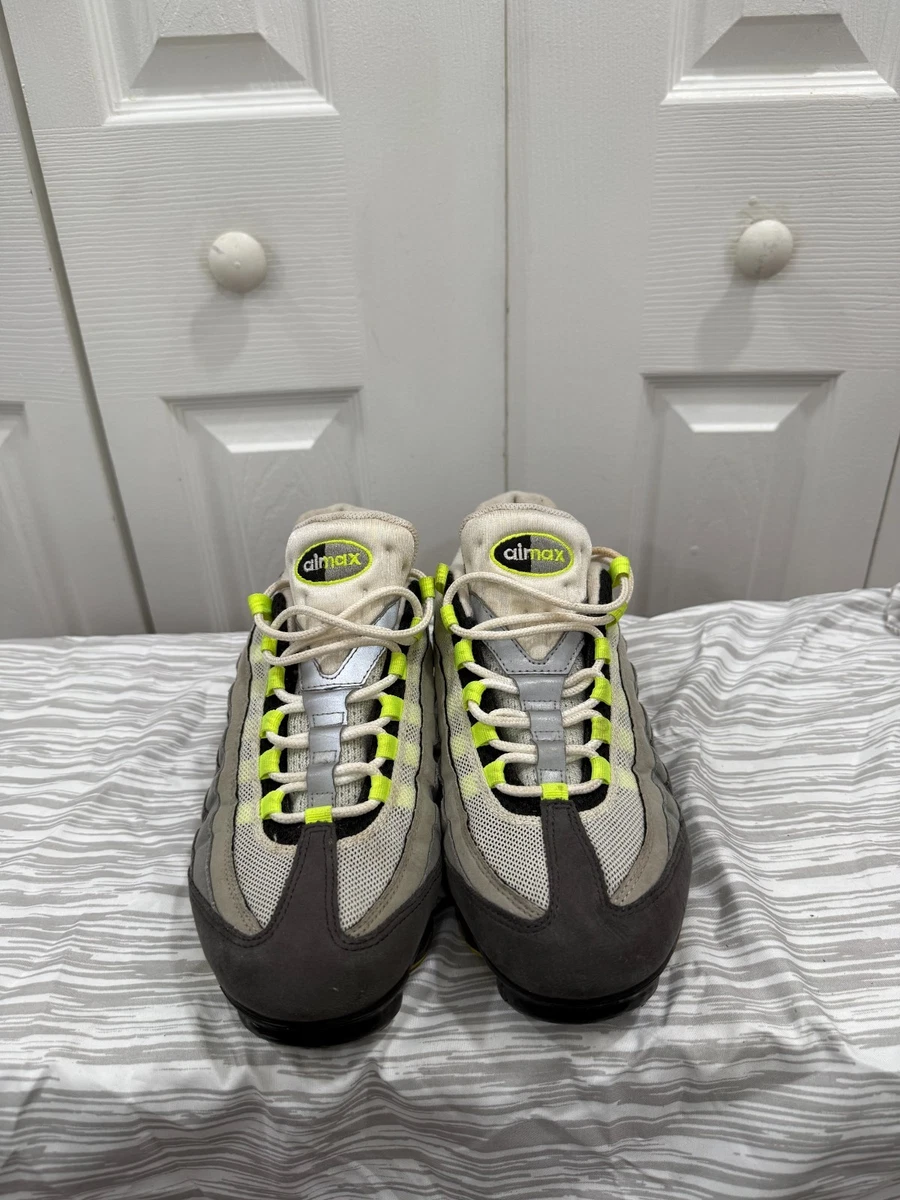 Preços baixos em Nike Air Max 95 Grey Amarillo | eBay