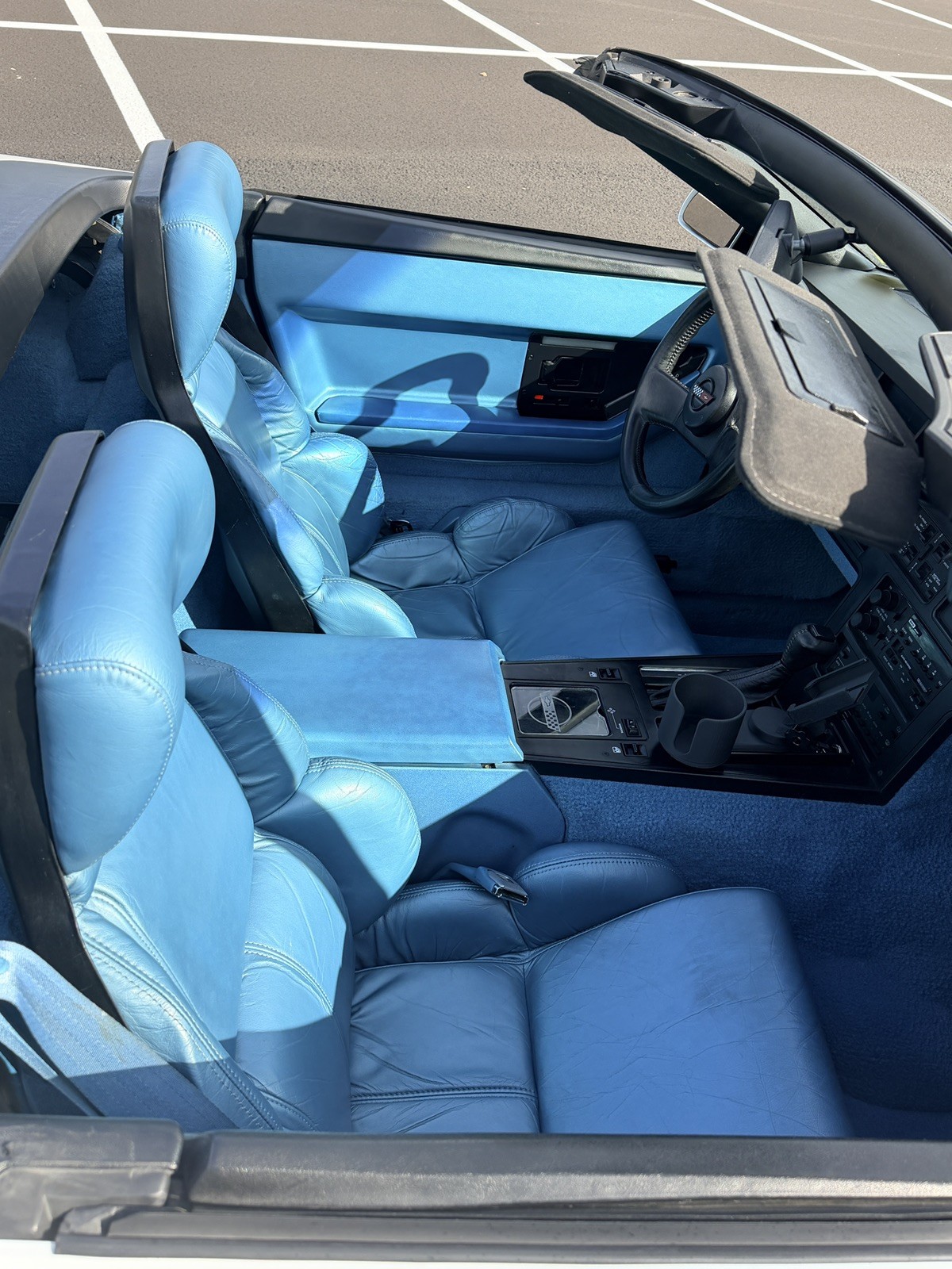 1989 White Chevrolet Corvette   | C4 Corvette Photo 4