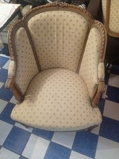 Élégante Bergère à oreilles de style Louis XVI – Bois sculpté