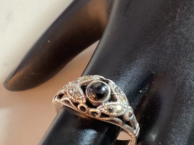 AUTHENTIC SIGNED STERLING SILVER, ONYX & MARCASITE (8) RING MUST SEE NO RESERVE