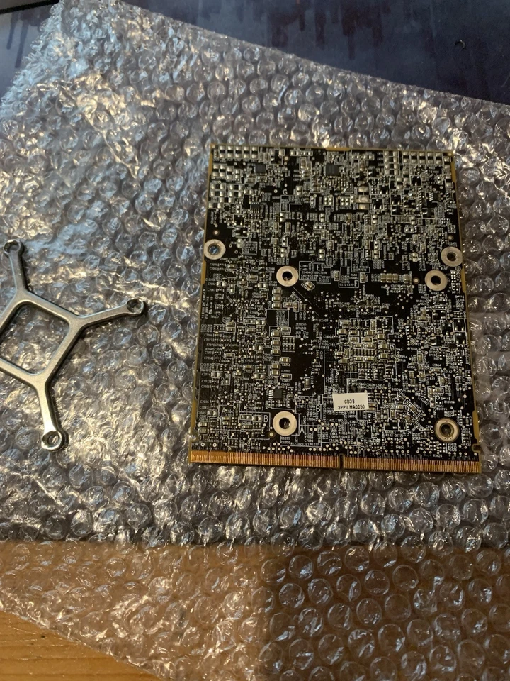 carte graphique AMD ATI RADEON HD 5750 - Photo 3/3