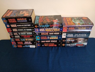 BIG Lot of (18) DAVID WEBER Science Fiction Books HONOR HARRINGTON Series PB