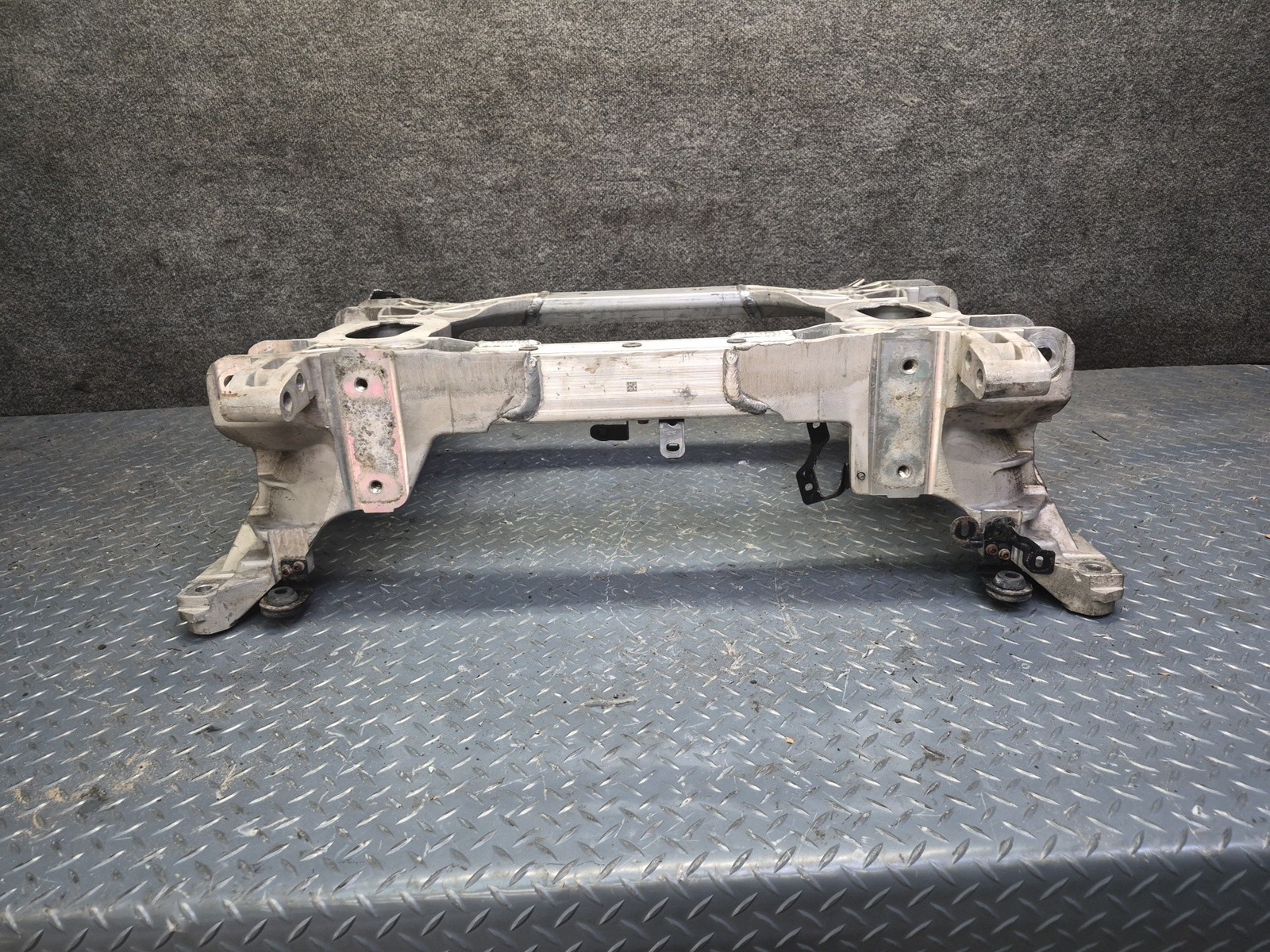 Maserati Levante 2018-2020 Front Suspension cross member