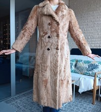 Manteau en fourrure pour femme de qualité (marque RIZAL à Lyon)