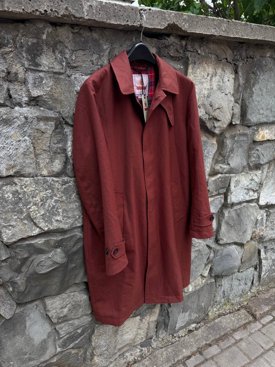 Abrigo Baracuta Nuevo Talla M-L Color Borgoña