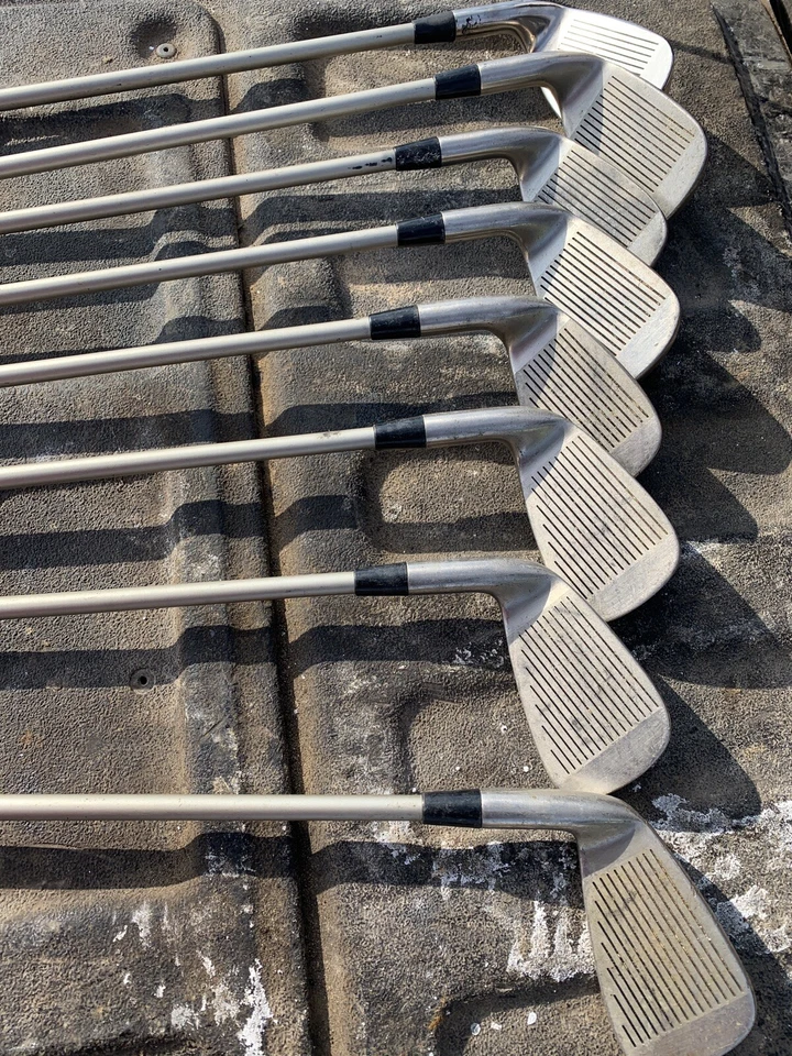 Wilson ProStaff Womens clubs 1357 woods 3-9 Irons Putter &chipper Golf Bag& cart - Image 4 of 4