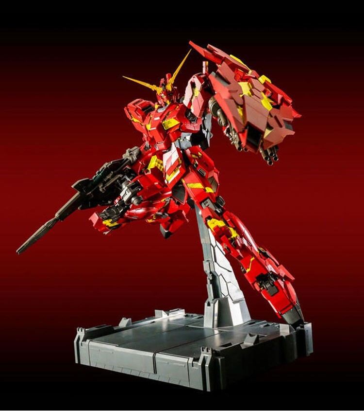 Bandai PG 1/60 Unicorn Gundam Armed Armor DE China Red Ver Gunpla
