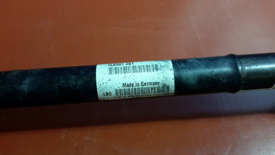 Eje trasero izquierdo Volkswagen Touareg CV 2004-2007 OEM 7L0501201C Foto 4 de 4